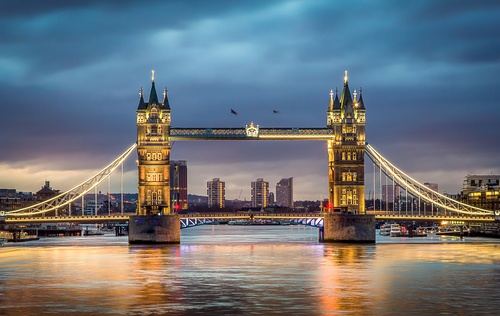 Tower,Bridge,Withreflections,In,The,Thames,At,Sunset